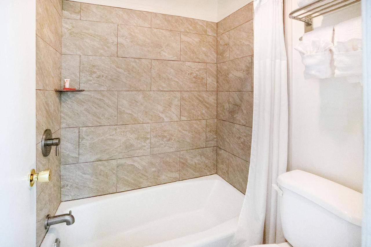 Hotel Eastin Atchison Kültér fotó